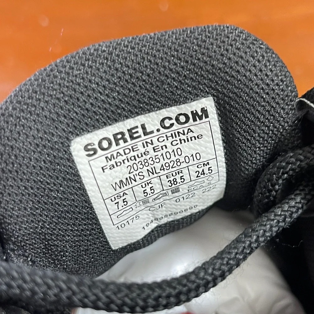 Sorel Out N About Black Sport Wedge Boots Shoes NL4928-010‎ Lace up Women's 7.5